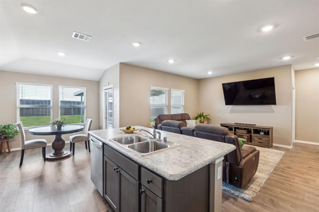 2000 Strongbark Drive