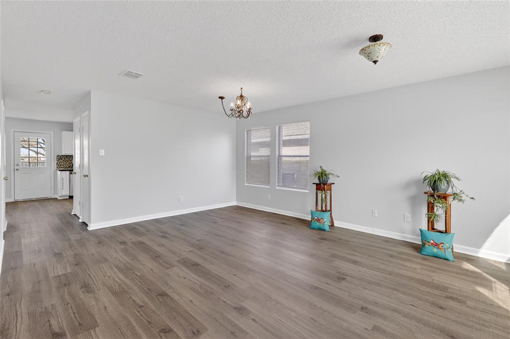 2333 Live Oak Drive