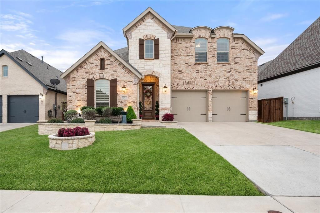 Photo of 12113 Prudence Drive, Fort Worth, TX 76052 (MLS # 21219230)