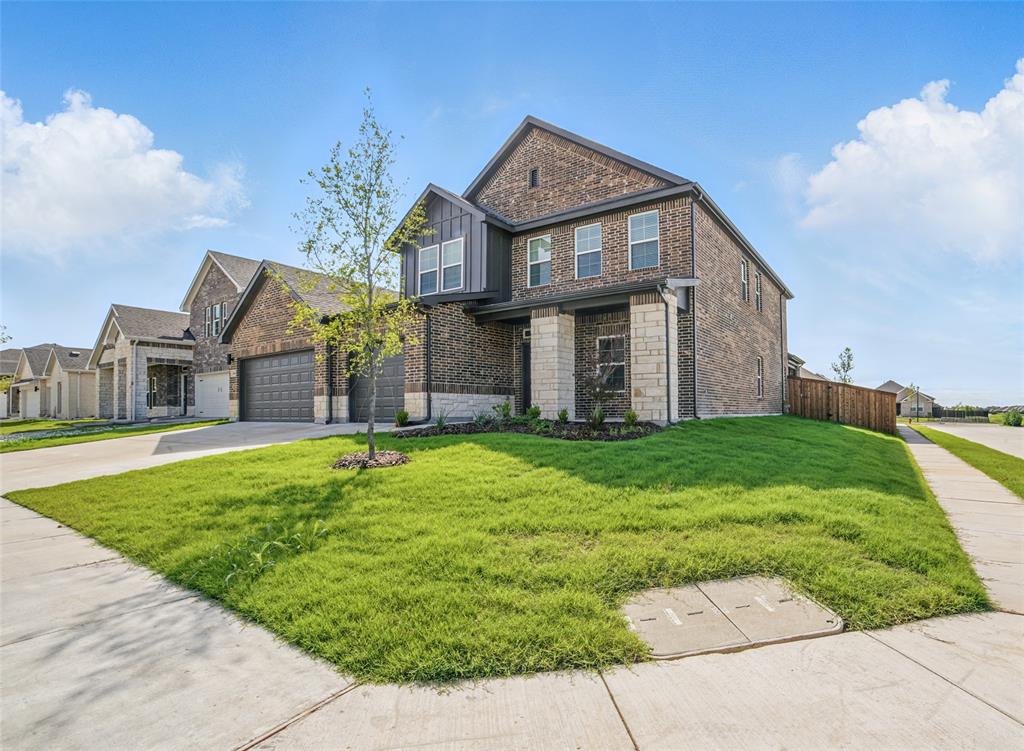 809 Vineyard Way