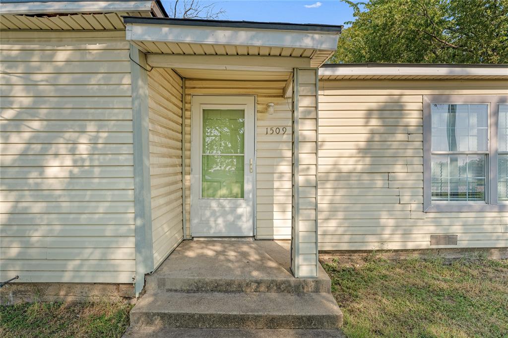 1509 Baylor Avenue