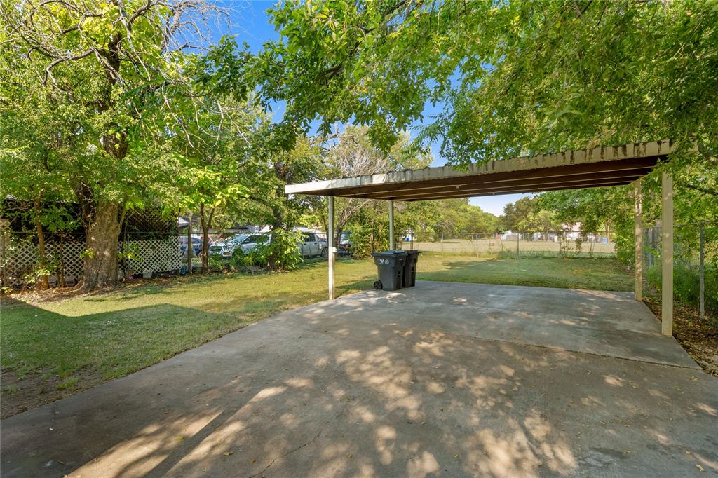 1509 Baylor Avenue