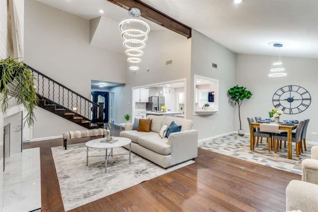 28 Mont Del Drive