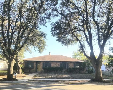 833 Oakland Street Grand Prairie TX 75052