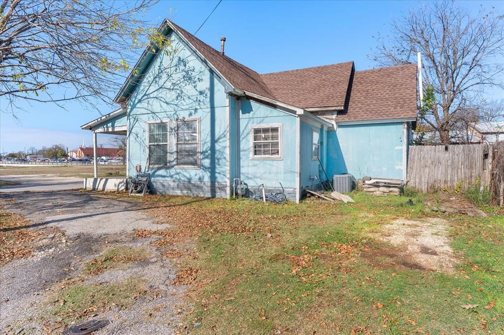 109 N Kouns Street
