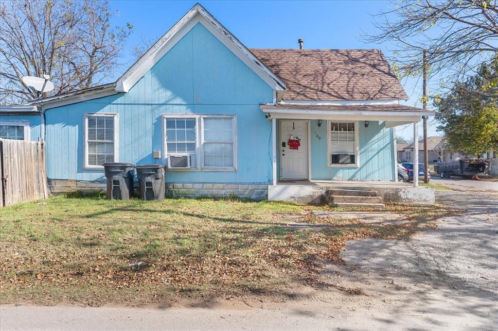 109 N Kouns Street