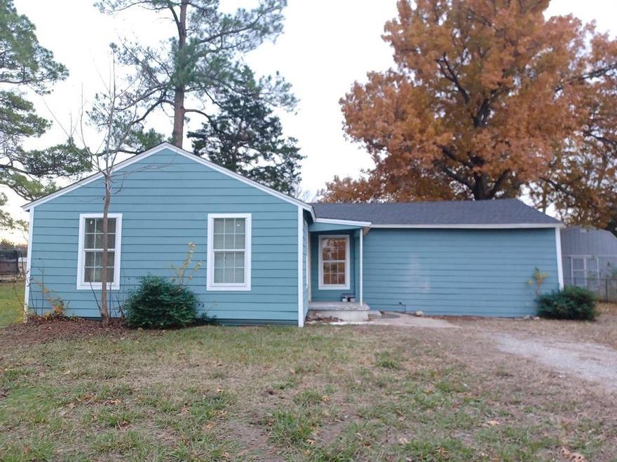 This cozy, newly renovated 3-bedroom home is move-in ready with fresh updates throughout, including new flooring, modern fixtures, and a bright, welcoming layout. Enjoy an updated kitchen and bathroom, comfortable bedrooms, and a spacious yard with the freedom of no HOA. A storm cellar adds extra safety and storage.