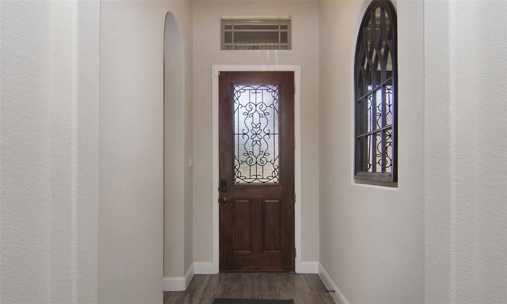 369 Paloma Street