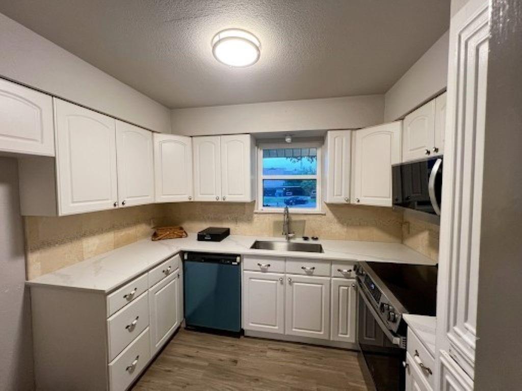 2035 Clubview Drive