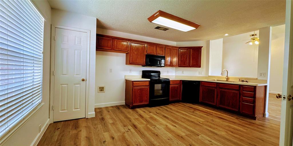 7208 Chateau Drive