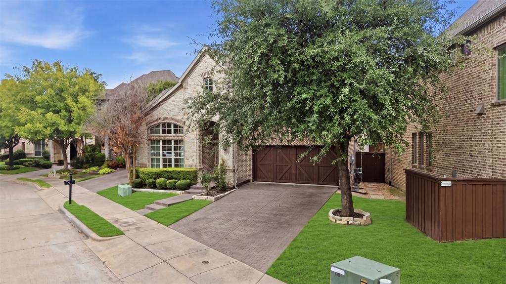 9424 Monteleon Court