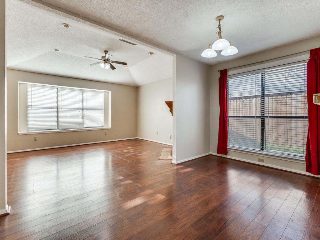 Euless, Texas 76039, United States, 2 Bedrooms Bedrooms, ,1 BathroomBathrooms,Residential,Active,208642