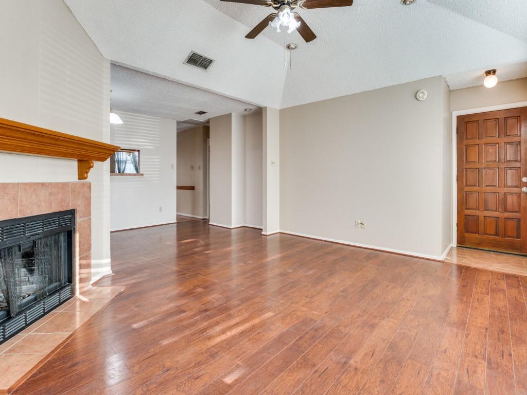 Euless, Texas 76039, United States, 2 Bedrooms Bedrooms, ,1 BathroomBathrooms,Residential,Active,208642