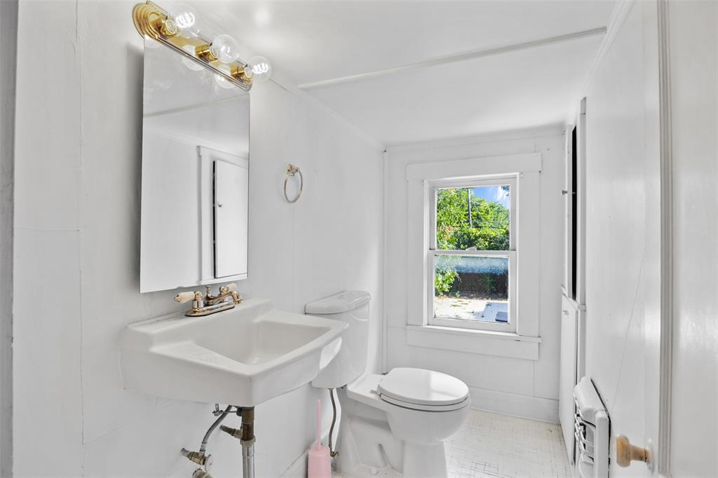 Bluebonnet Hills - Residential Lease