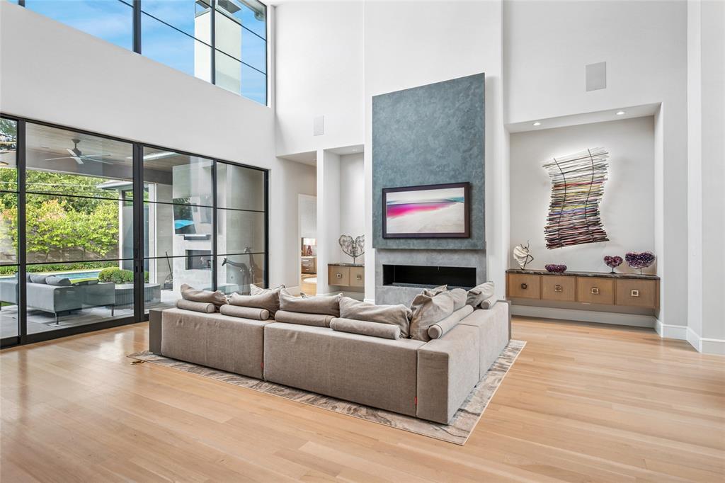 6307 Lavendale Avenue