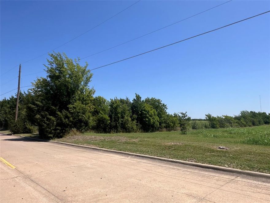 4.2 Acres in Pecan Grove Estates. Close proximity to Sherman Town Center, Gateway Village and Texoma Medical Center.