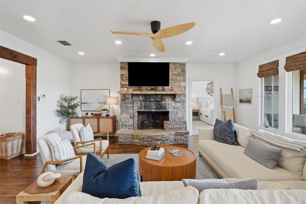 1653 Scenic Drive