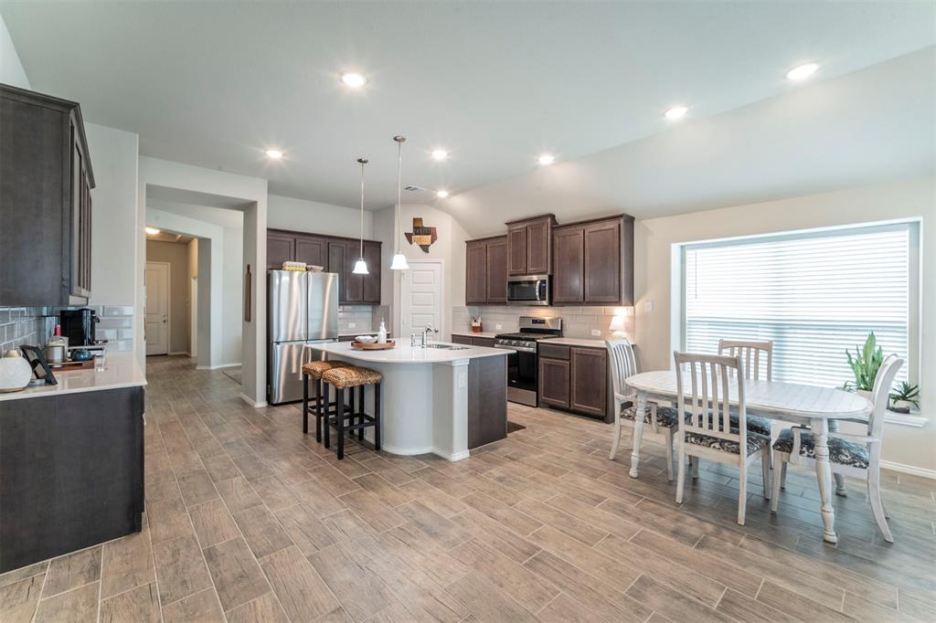 1828 Abelia Lane
