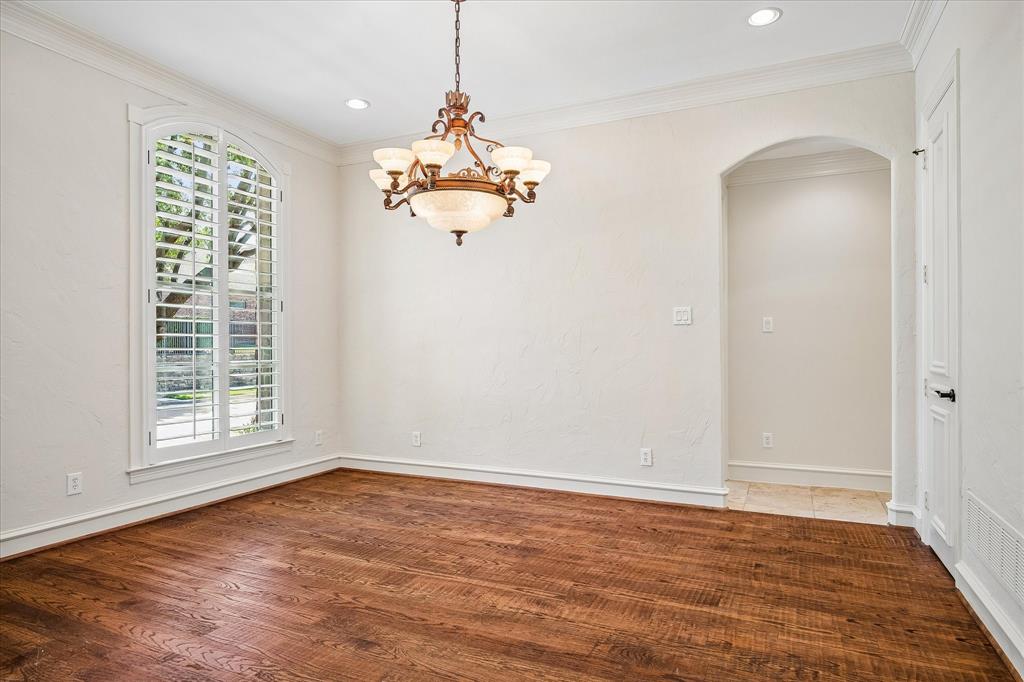 4709 Strait Lane