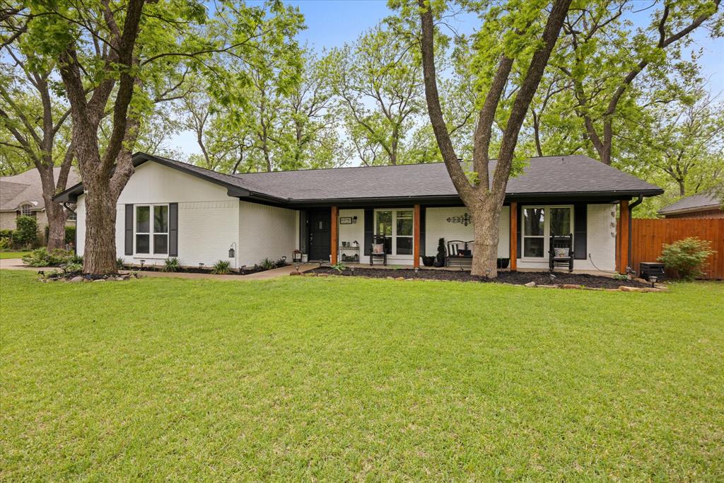 8513 Ravenswood Road