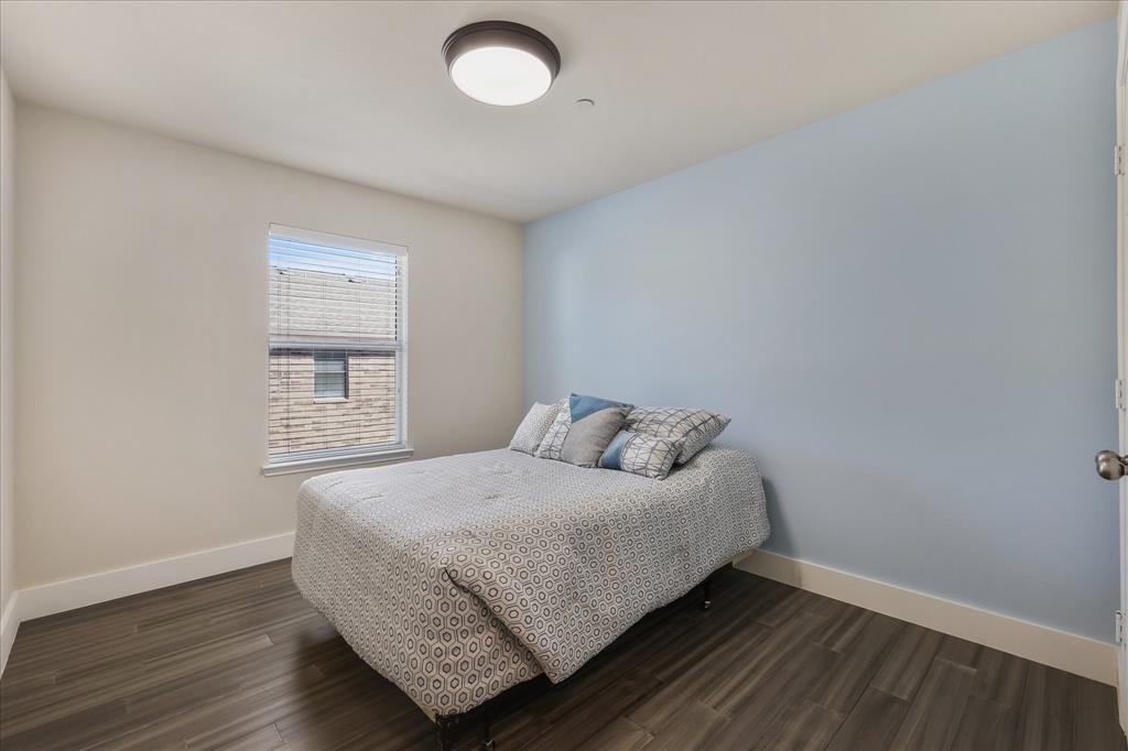 Pasquinellis Village On The Green - Residential