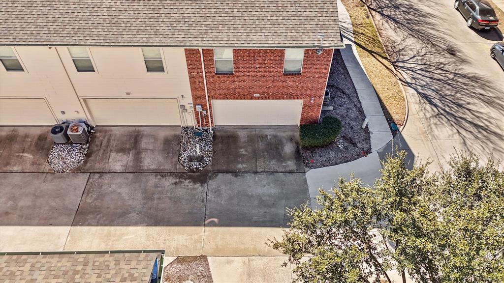 Pasquinellis Village On The Green - Residential