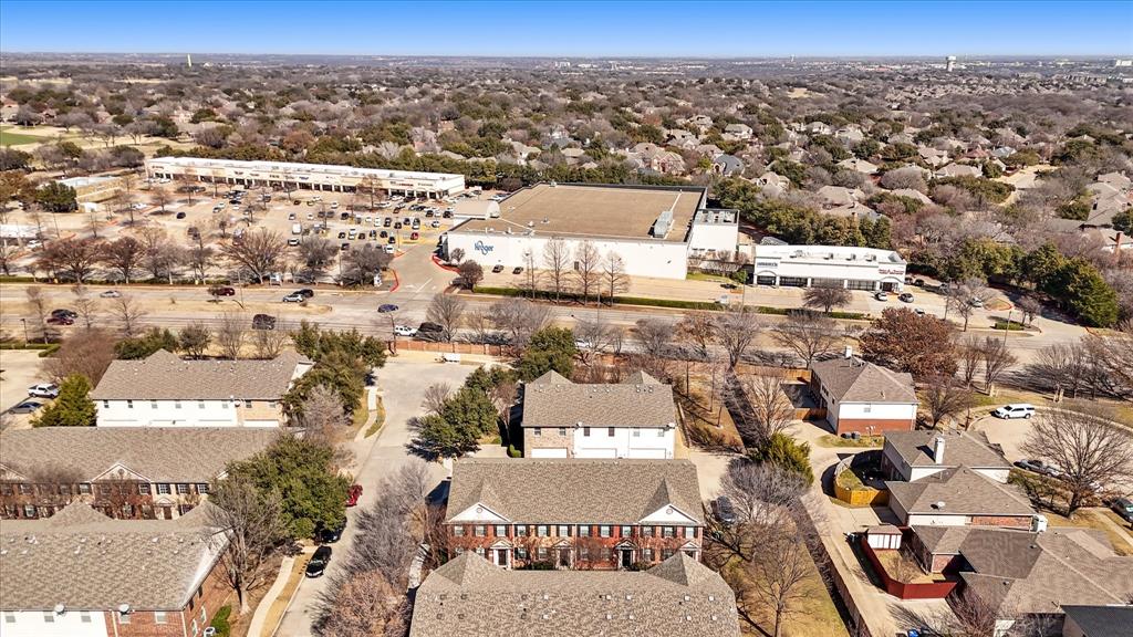 Pasquinellis Village On The Green - Residential