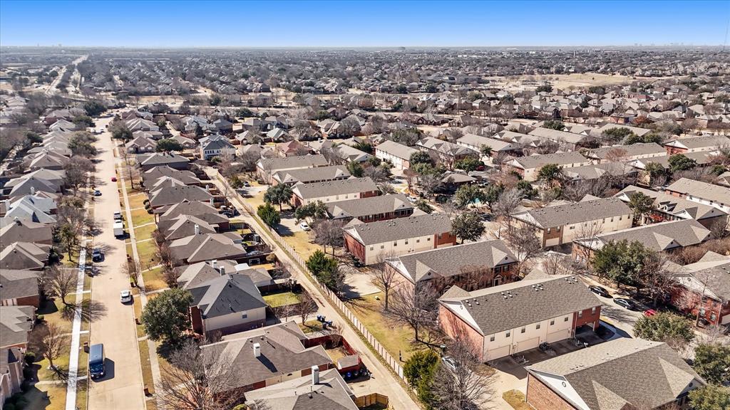 Pasquinellis Village On The Green - Residential