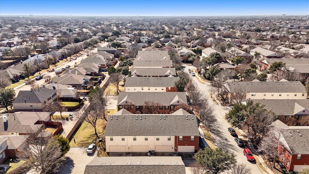 Pasquinellis Village On The Green - Residential