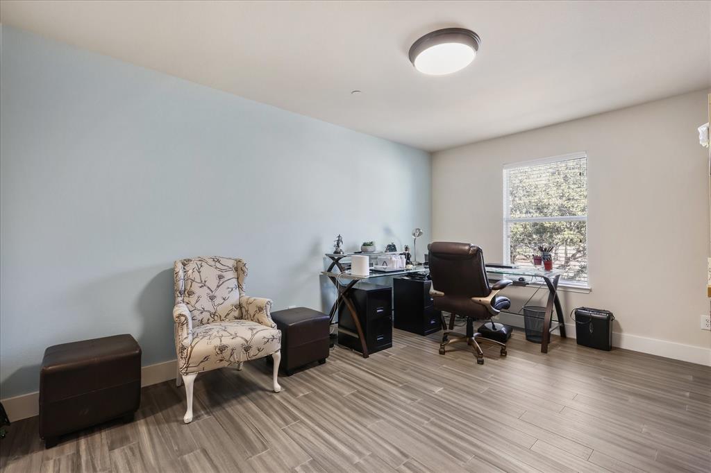 Pasquinellis Village On The Green - Residential