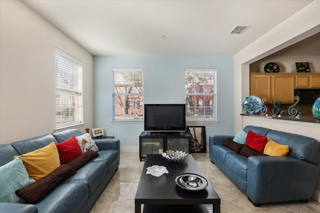 Pasquinellis Village On The Green - Residential