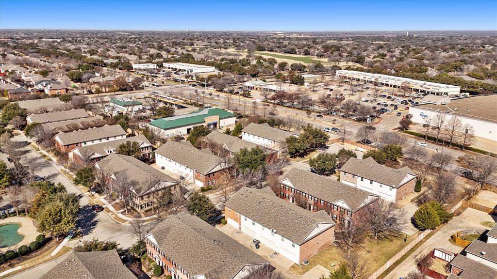 Pasquinellis Village On The Green - Residential