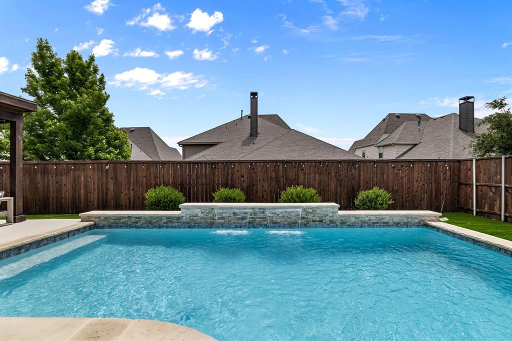 1020 Highpoint Way