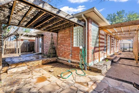 A home in Waxahachie