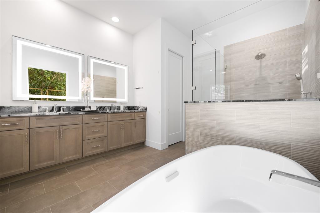 MARSH LANE 2 - Residential