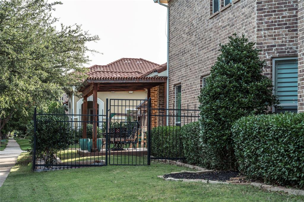 1628 Camino Lago