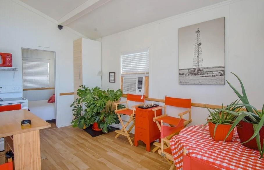 1025 N Shore Drive 2