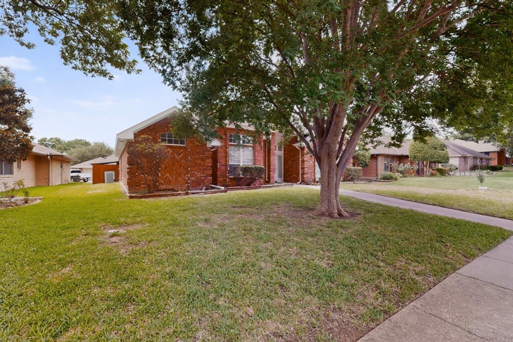 4316 Lottie Lane