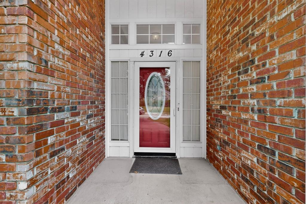 4316 Lottie Lane