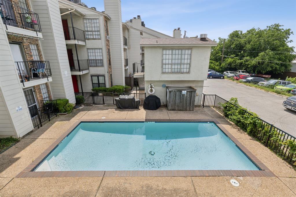 Hillcrest Hollows Condo - Residential