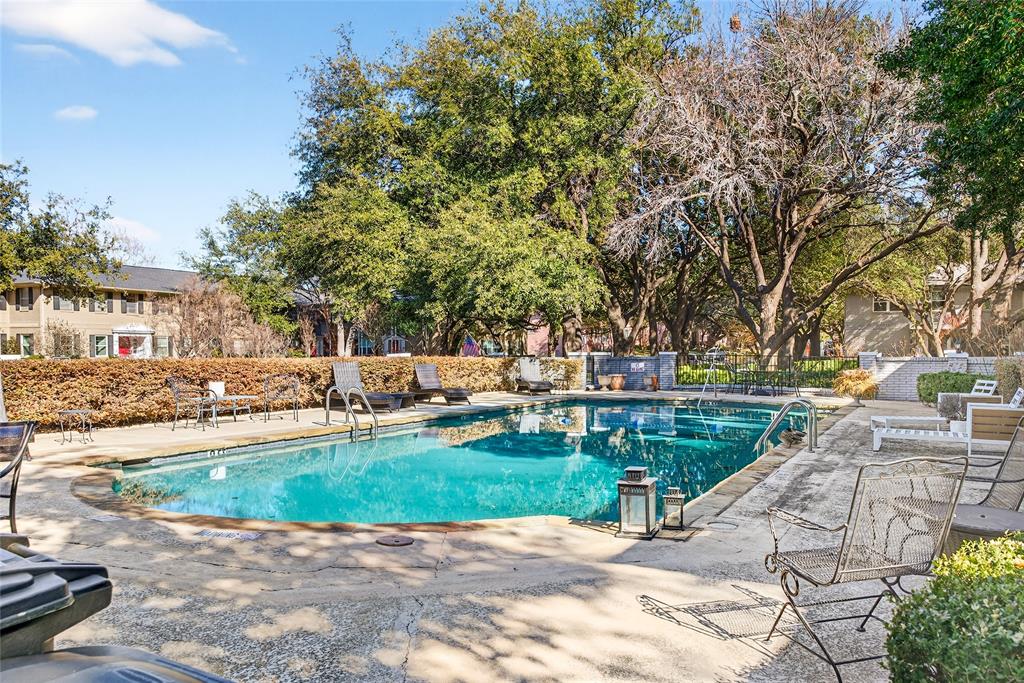 FONTAINBLEAU CONDOMINIUM - Residential