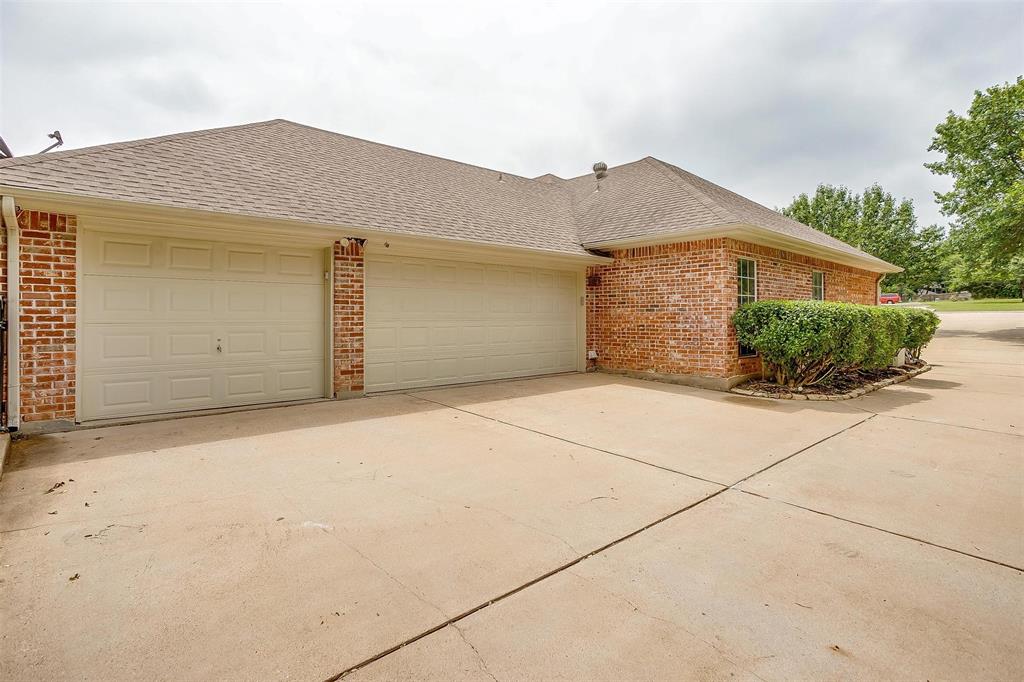 1717 Woodridge Court