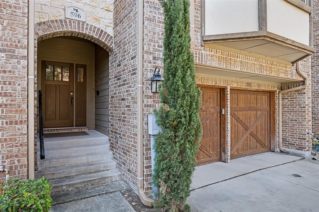 596 Waterloo Drive