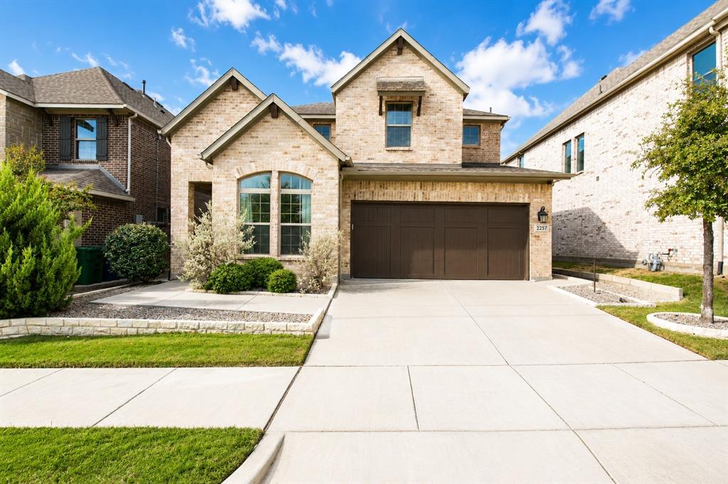 2257 Lexington Way