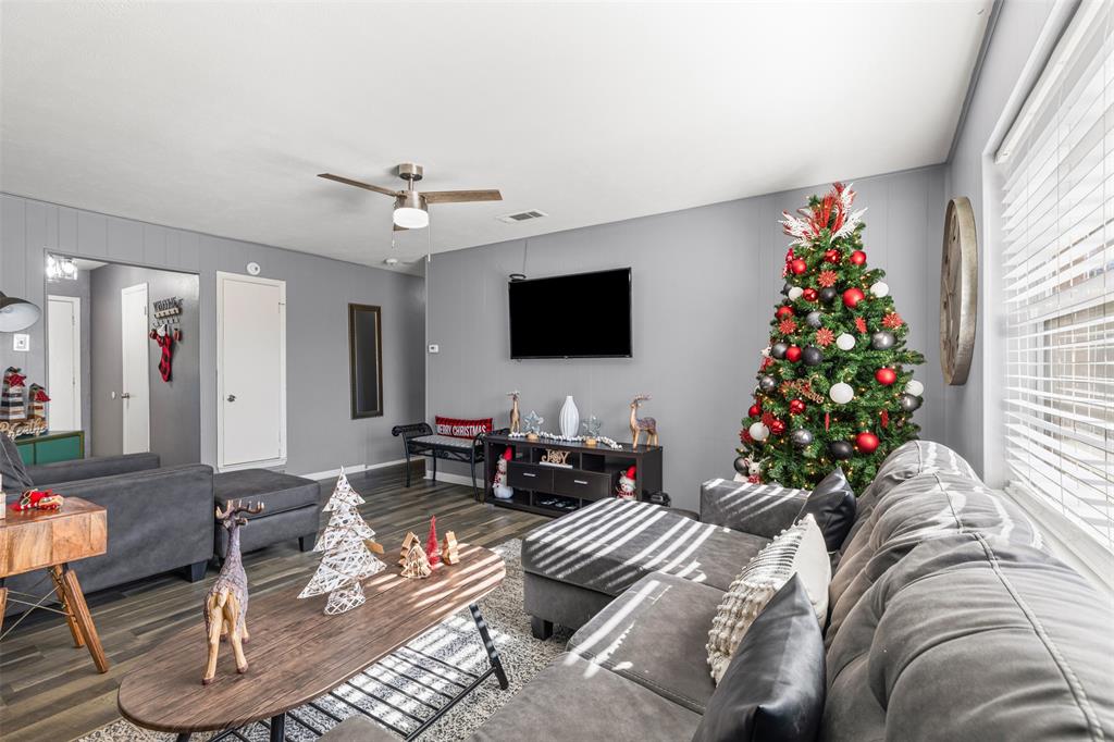 Lancaster, Texas 75134, United States, 3 Bedrooms Bedrooms, ,2 BathroomsBathrooms,Residential,Pending,26232