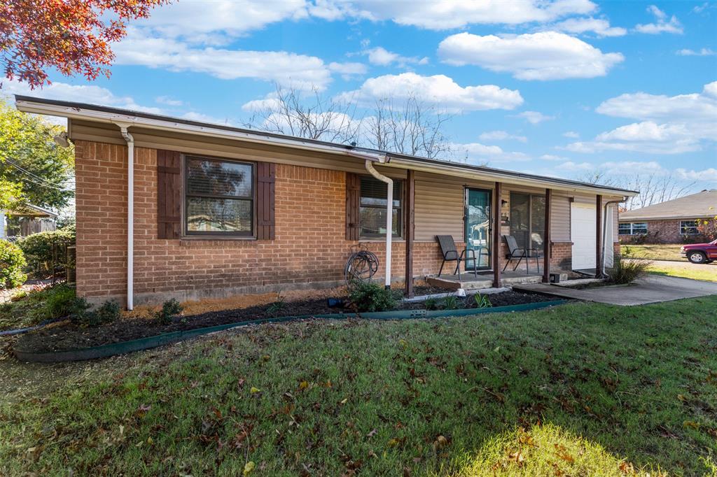 Lancaster, Texas 75134, United States, 3 Bedrooms Bedrooms, ,2 BathroomsBathrooms,Residential,Pending,26232