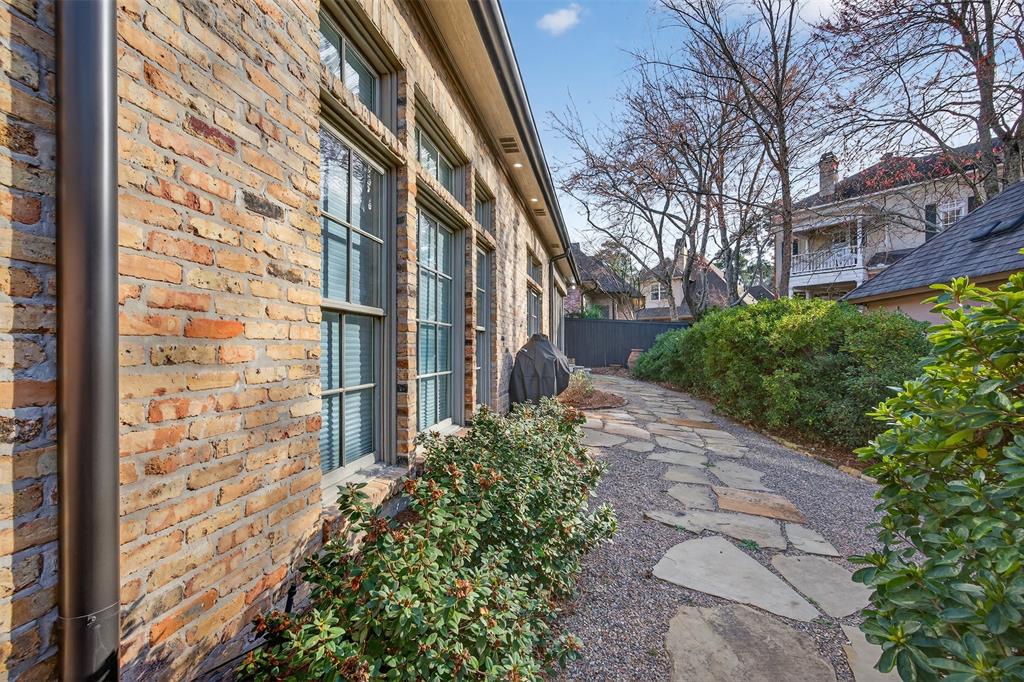 Lake Place - Residential