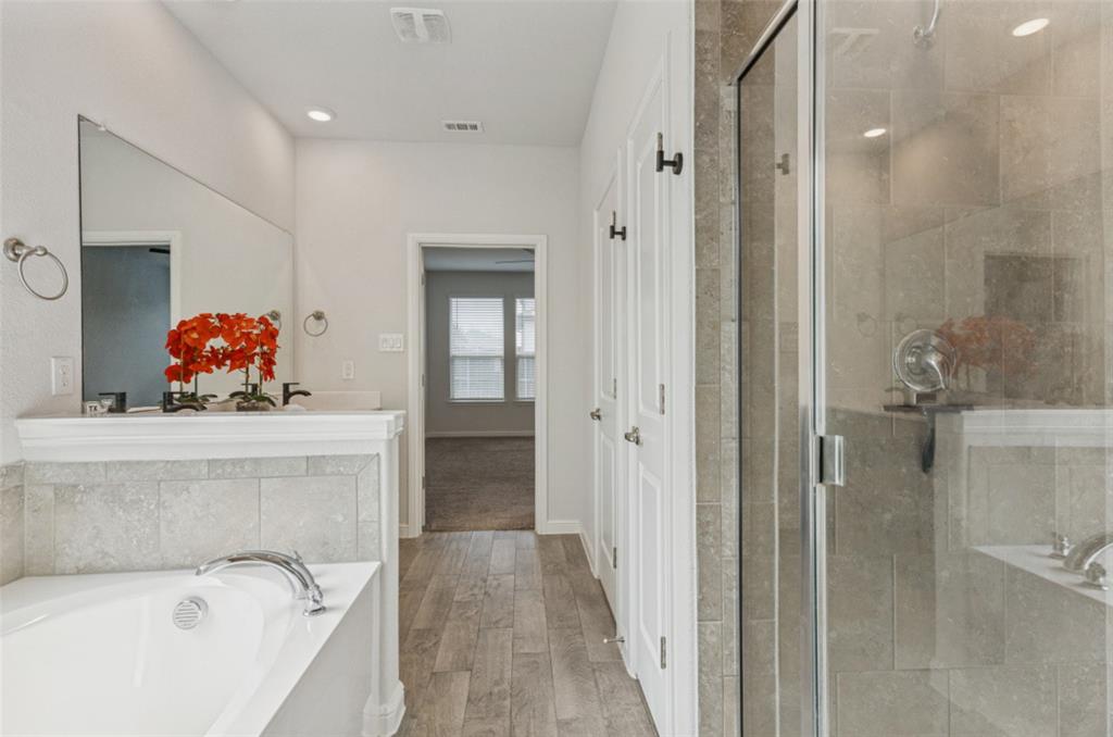 Twin Mills - Residential