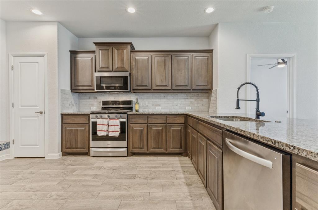 Twin Mills - Residential