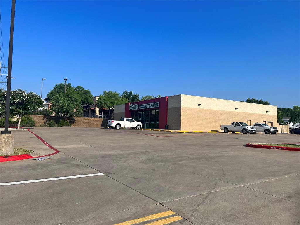 Hilo Oreilly Rowlett - Commercial Sale